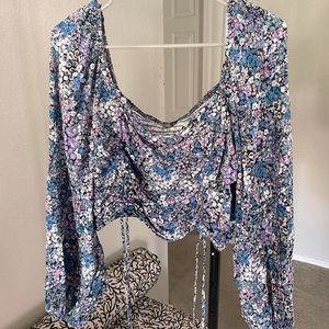 Floral long sleeve crop top